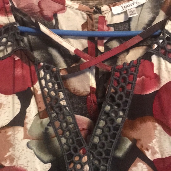 NWOT Pattern Tunic - Picture 4 of 6